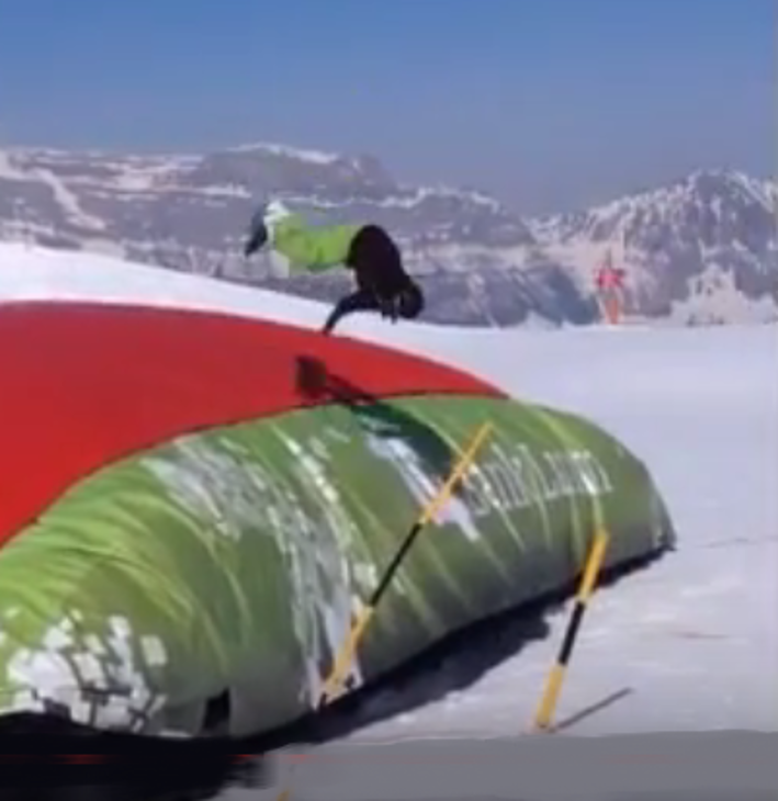 Snowboard Airbag Nailed by Jerry